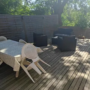 rez-de-ch-appart-2-ch-terrasse-et-parking.fr-provencehotel.com/